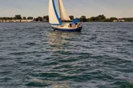 Detroit Sailing Tour on the Detroit River thumbnail 6
