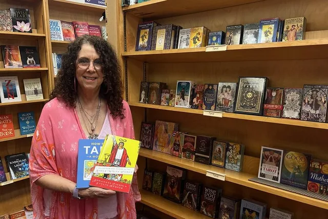 Sarasota Psychic Tour - Image 3