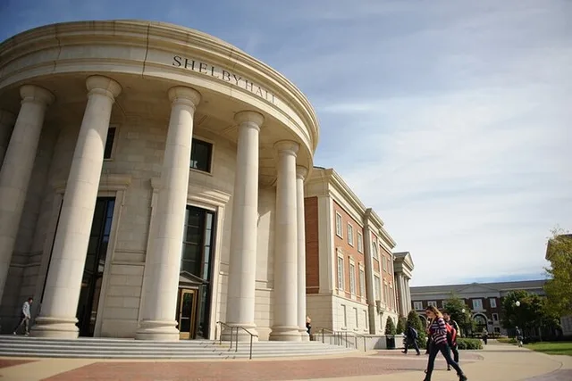 Tuscaloosa Walking Tour of University of Alabama - Image 4