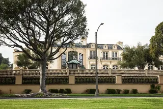 Hollywood and Beverly Hills Scandals and Ghost Tour