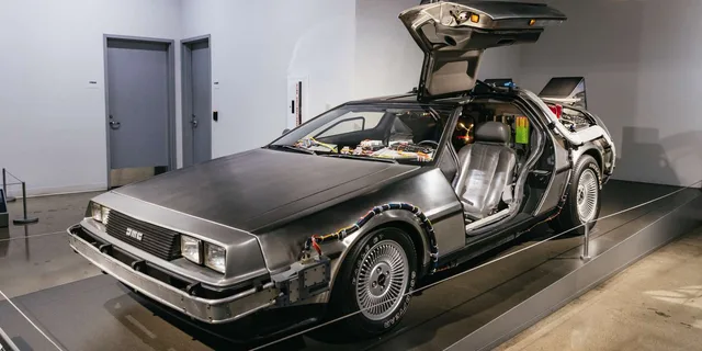 Los Angeles Petersen Automotive Museum Admission - Image 2