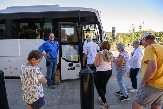 Rapid City Mount Rushmore and Black Hills Bus Tour - Image 4