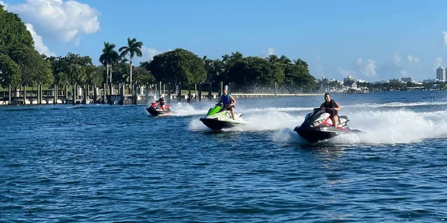 Miami Jet Ski Adventure with Boat Ride - Image 5