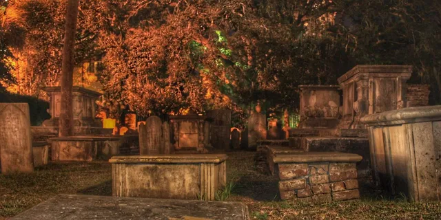 Charleston Ghost & Graveyard Walking Tour - Image 2