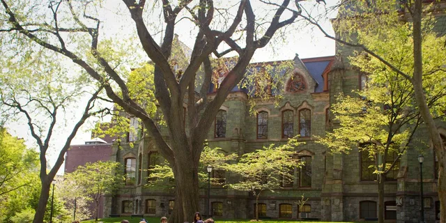 Philadelphia UPenn Campus Walking Tour - Image 6