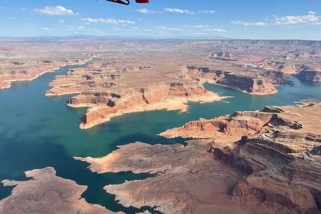 Canyonlands Scenic Charter Flight - Image 4