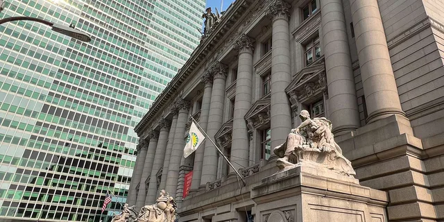 New York Wall Street History Walking Tour - Image 6