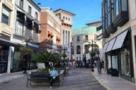 Beverly Hills History and Architecture Tour thumbnail 6