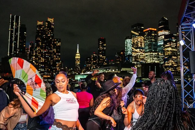 New York City Sip 'N Groove DJ Cruise - Image 2