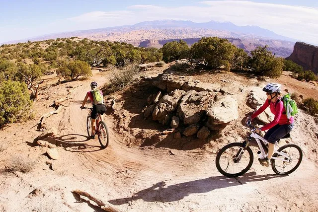 Moab Mountain Biking Tour Intermediate 4 hr - Image 4