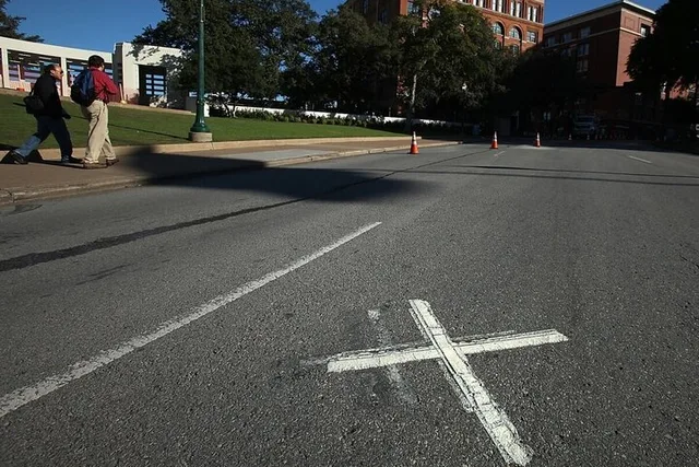 Dallas JFK Assassination Walking Tour 90 min - Image 5