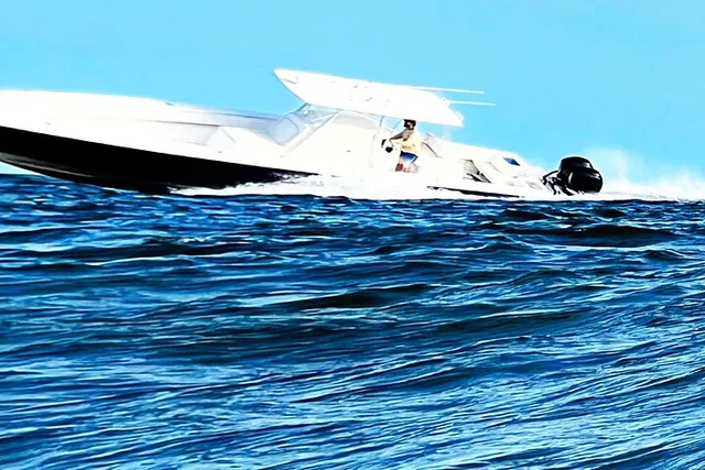 Miami Sea Hunter Cruise with Captain Jay - Image 6