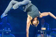 San Francisco Acrobatic Show "Dear San Francisco" thumbnail 2