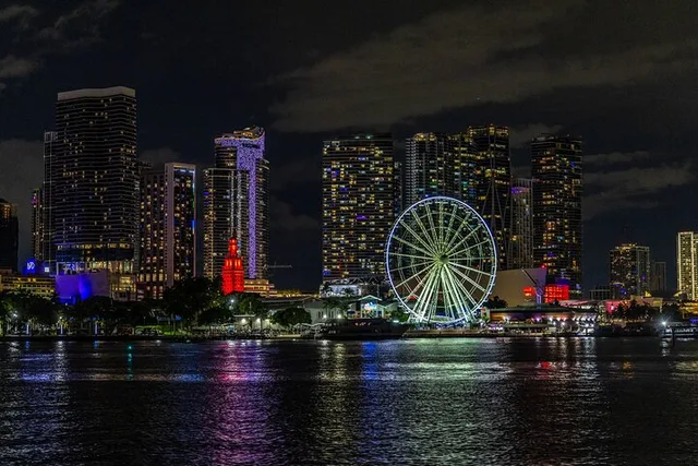 Miami Party Cruise Adults Only 90 min - Image 2