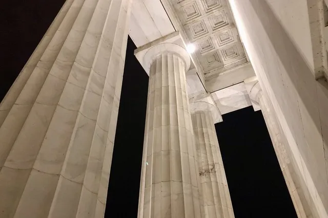 Washington DC Night Tour - Image 1