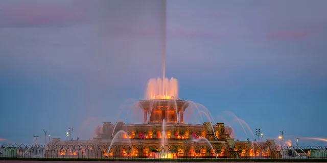 Chicago Ghost Tour: Wind and Souls Adults Only 1.5 hr - Image 3