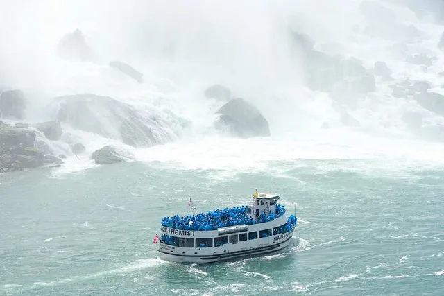 Niagara Falls Tour from New York by Air - Image 2
