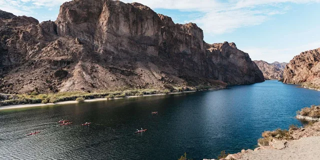 Boulder City Kayak and Paddleboard Tour - Image 2