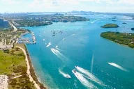 Miami Helicopter Tour with Champagne thumbnail 6