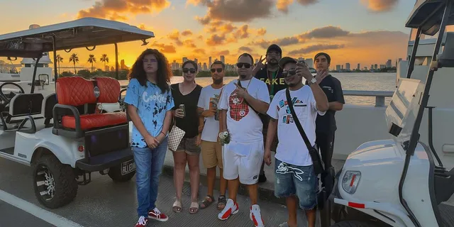 Miami Golf Cart Tour with Local Guide - Image 4