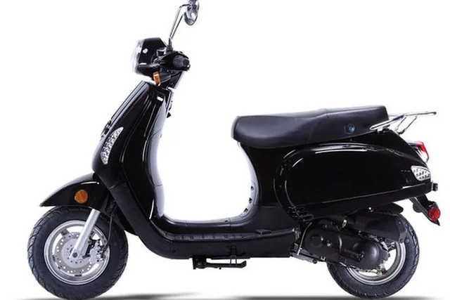 Miami Beach Scooter Rental - Image 1