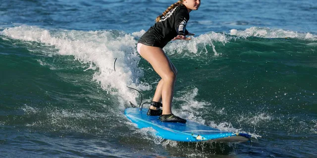 Lahaina Surf Lessons for All Skill Levels 2 hr - Image 1
