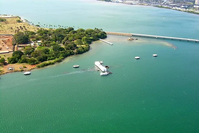 Honolulu Pearl Harbor and City Tour - Image 2