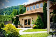 Asheville Wine & Dine Tour to Grandfather Mountain thumbnail 6