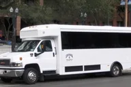 New Orleans City & Cemetery Tour by Minibus thumbnail 2