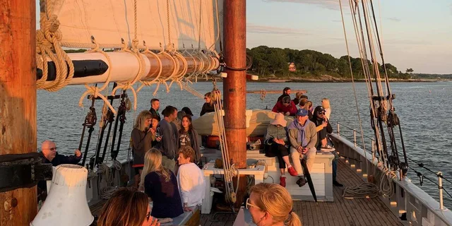 Portland Sunset Windjammer Cruise - Image 2