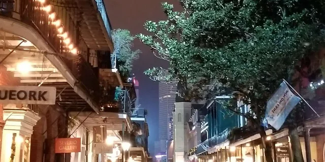 New Orleans Family Ghost Tour 2 hr - Image 4