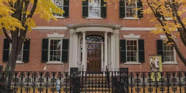 Salem Merchants and Mansions Architecture Tour 2 hr - Image 3