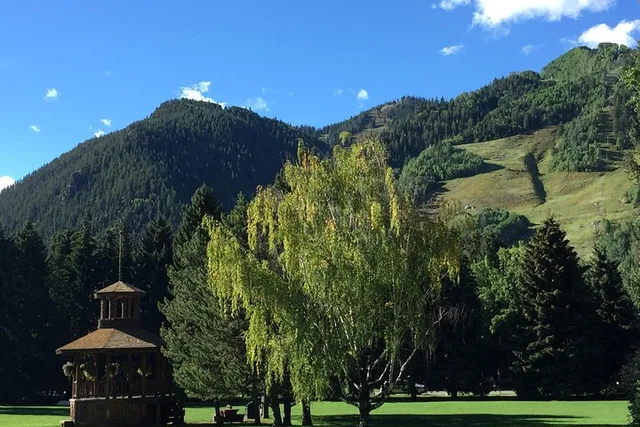 Aspen Historic Tour - Image 4