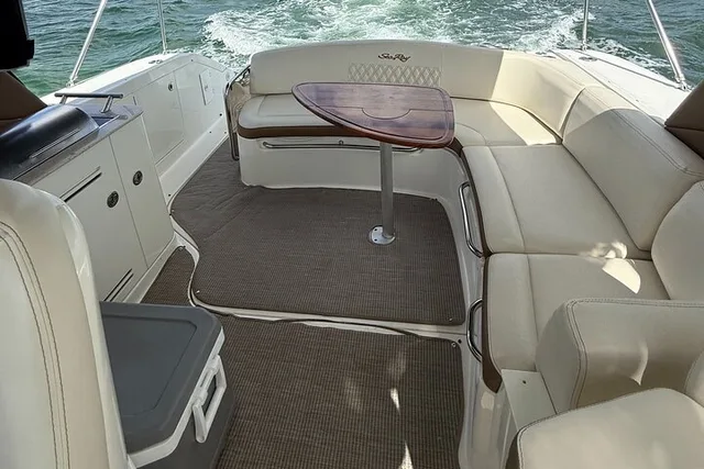 Miami Yacht Rental in the Bay 2 or 4 Hours - Image 6