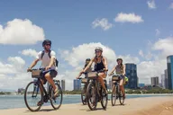 Oahu Explorer Pass: Waikiki Cruise thumbnail 3