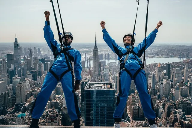 New York City Skyscraper Climb at Edge - Image 6