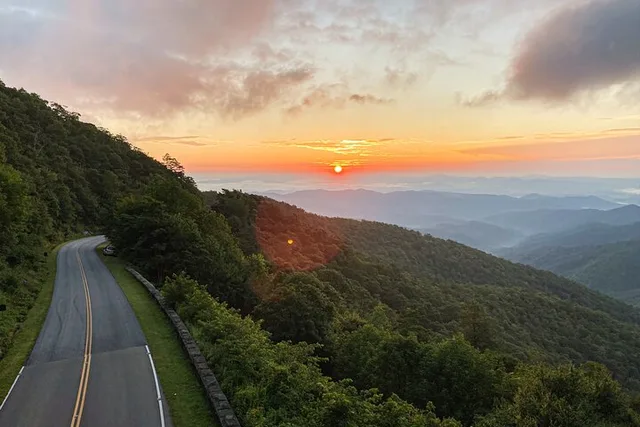 Asheville Sunrise Jeep Tour with Coffee - Image 2