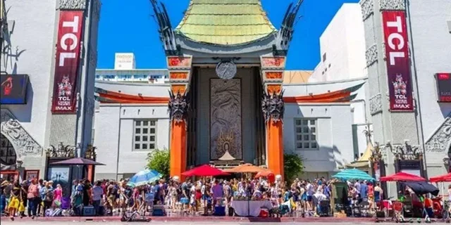 Los Angeles Private Limousine Tour - Image 6