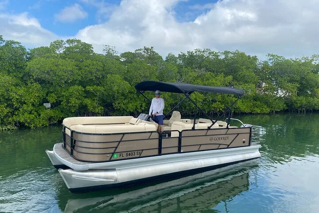 Key West Pontoon Boat Rental 8 hr - Image 6