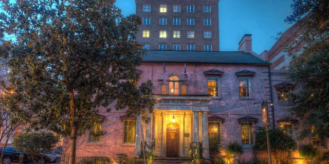 Savannah Haunted Walking Tour - Image 2