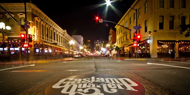 San Diego Gaslamp Quarter Food and Drink Tour - Image 3