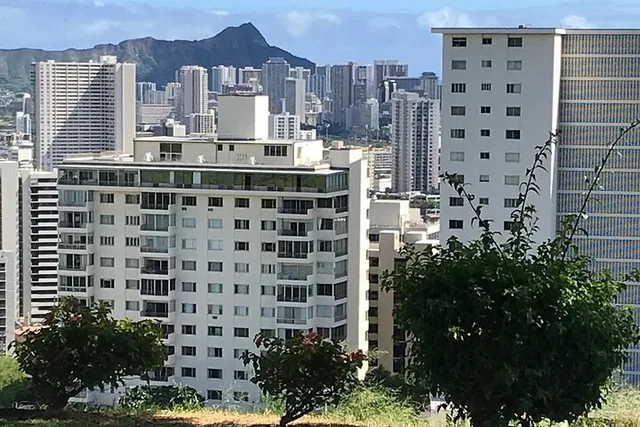 Honolulu Pearl Harbor and City Tour - Image 5