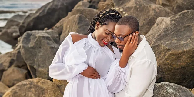 Miami Beach Maternity Photoshoot - Image 4