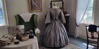 Boston Louisa May Alcott's Orchard House Tour