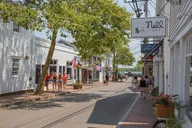 Boston Martha's Vineyard Day Escape with Ferry thumbnail 3