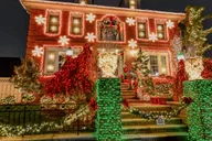 New York City Dyker Heights Christmas Lights Tour thumbnail 5