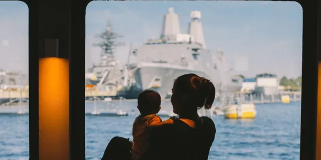 Norfolk City Dinner Cruise - Image 3