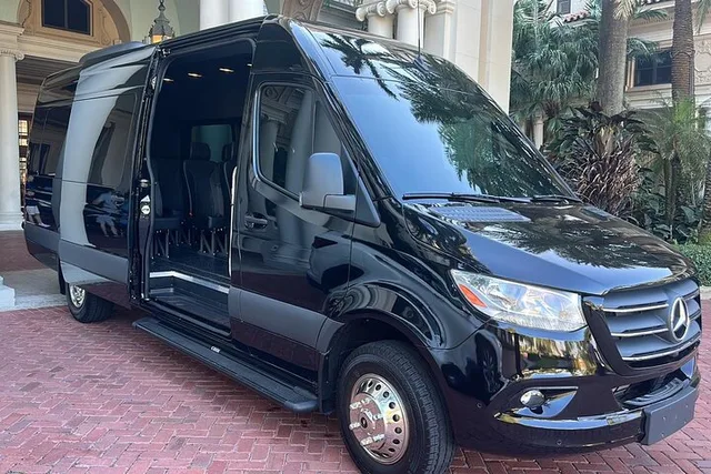 Miami Private Transfer to/from Airport & Port - Image 5