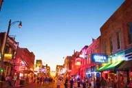 Memphis Private Custom Walking Tour thumbnail 3