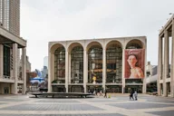 New York City Rom Com Movie Sites Tour thumbnail 2